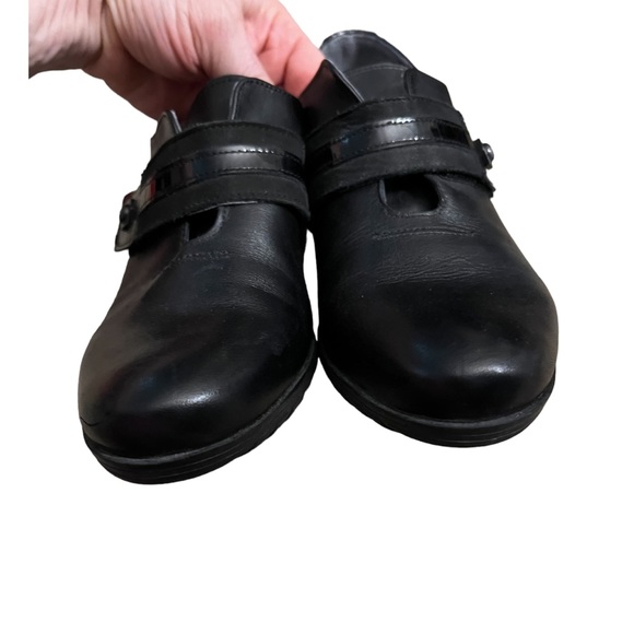 Fluchos Spain Women’s Black Leather Oxford Shoes w/ Velcro Strap 37 6.5 - Picture 2 of 9